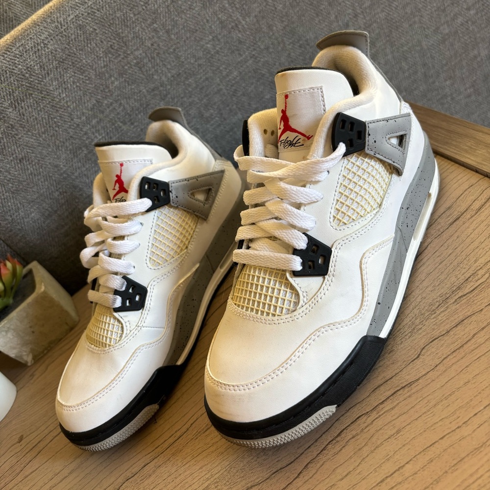 Air Jordan Retro 4 2016 sz 4.5Y boys white grey cement Nike